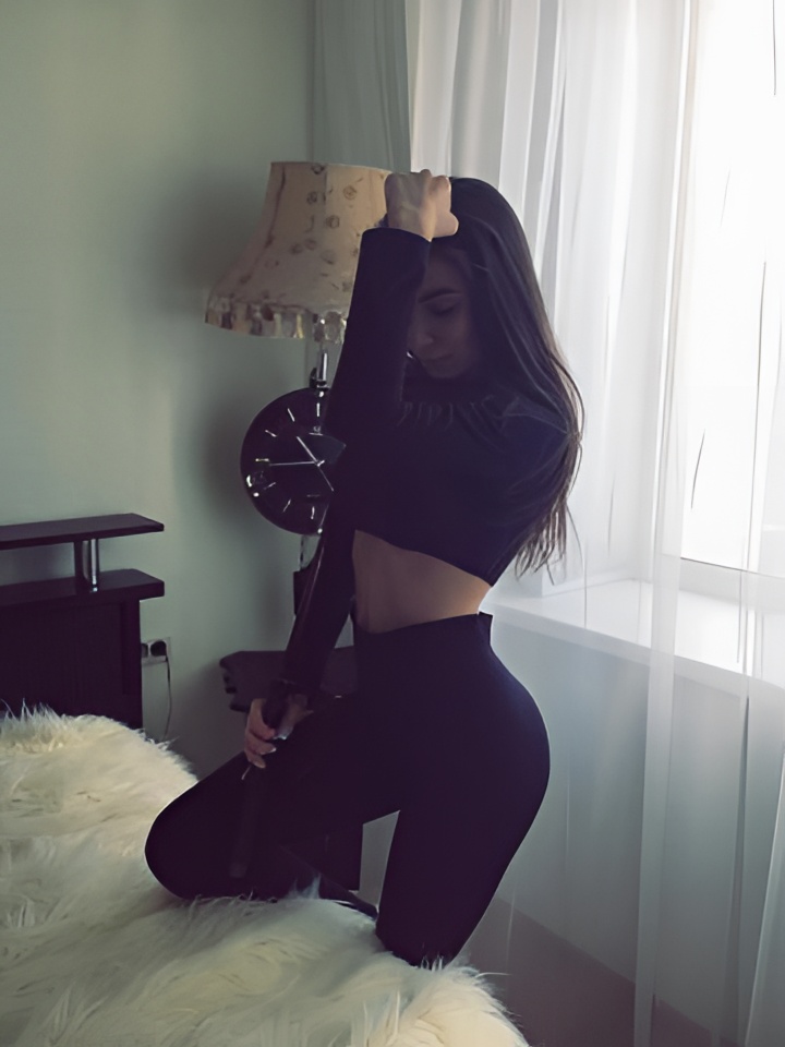 Фаина привлекальеная девушка из Тобольска цена от 2000 руб