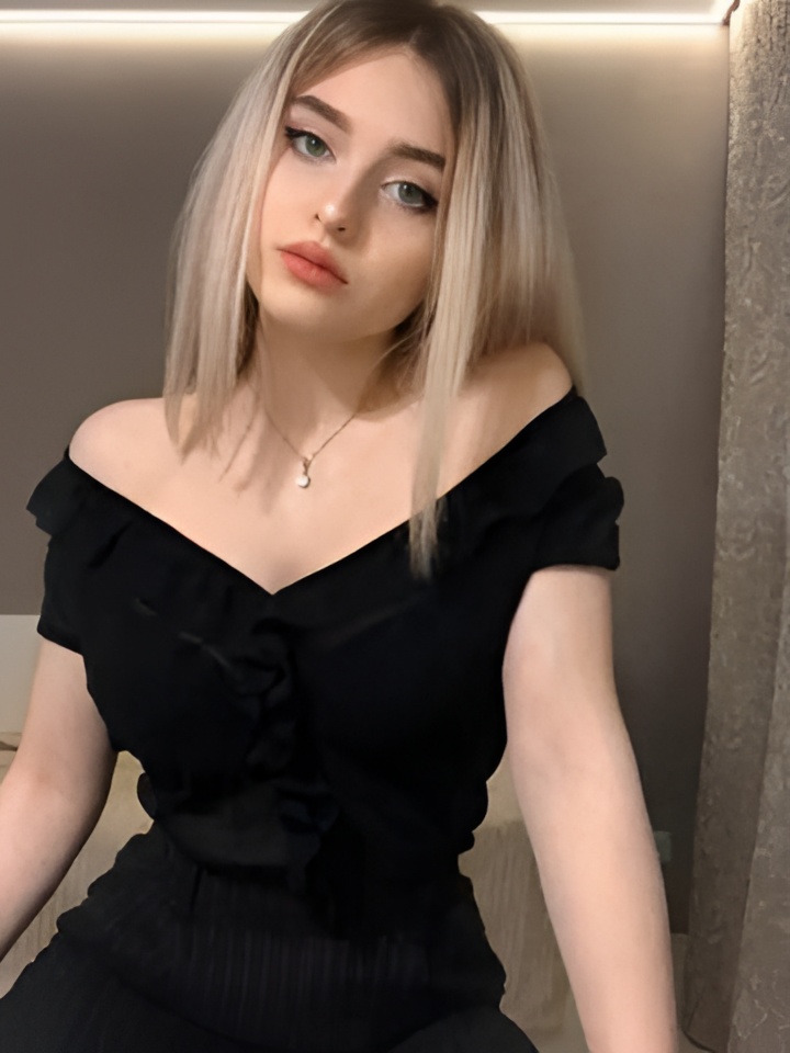 Кира привлекальеная девушка из Тобольска цена от 4000 руб