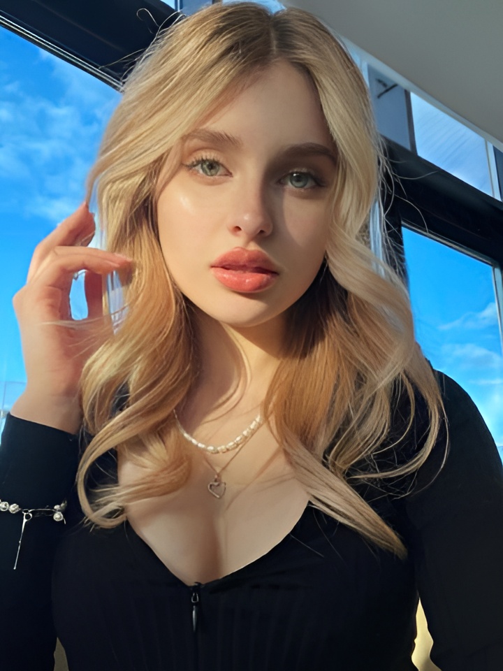 Ника привлекальеная девушка из Тобольска цена от 5000 руб