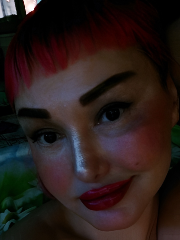 Викуля привлекальеная девушка из Тобольска цена от 5000 руб