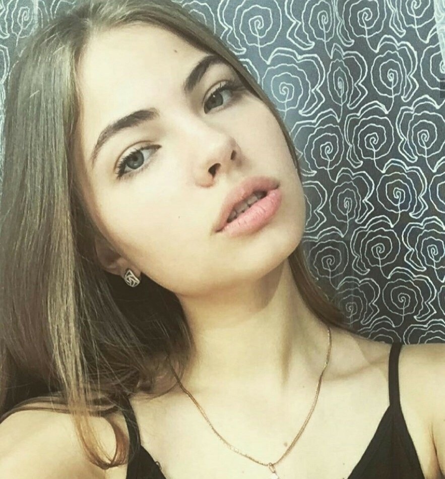 Кристина привлекальеная девушка из Тобольска цена от 3500 руб