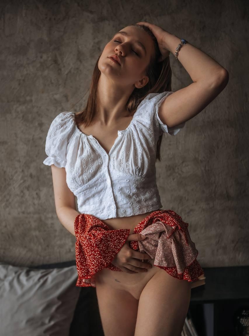 Аленочка привлекальеная девушка из Тобольска цена от 8000 руб