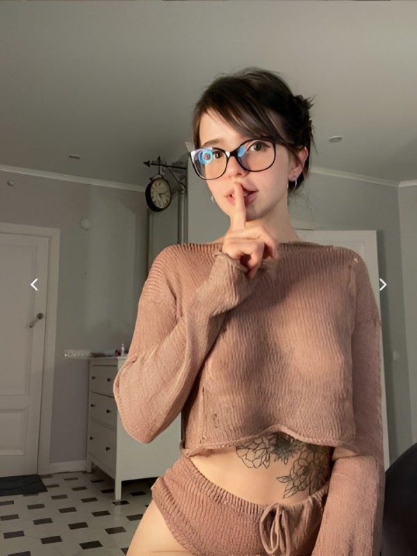 Азалия привлекательная девушка из Тобольска цена от 2000 руб