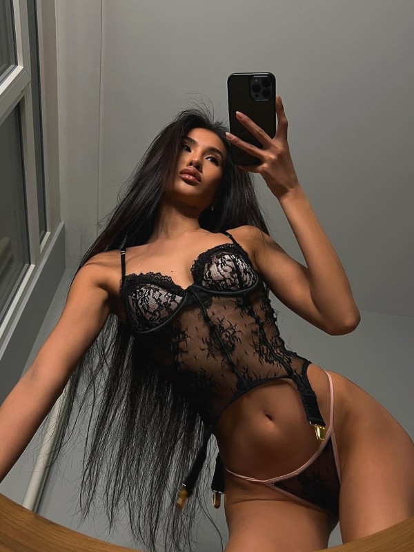 Ксюха привлекательная девушка из Тобольска цена от 10000 руб